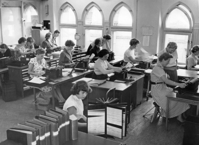 Kontorister. Foto KH Hernried. Publ i TCO-tidningen 7/1957.